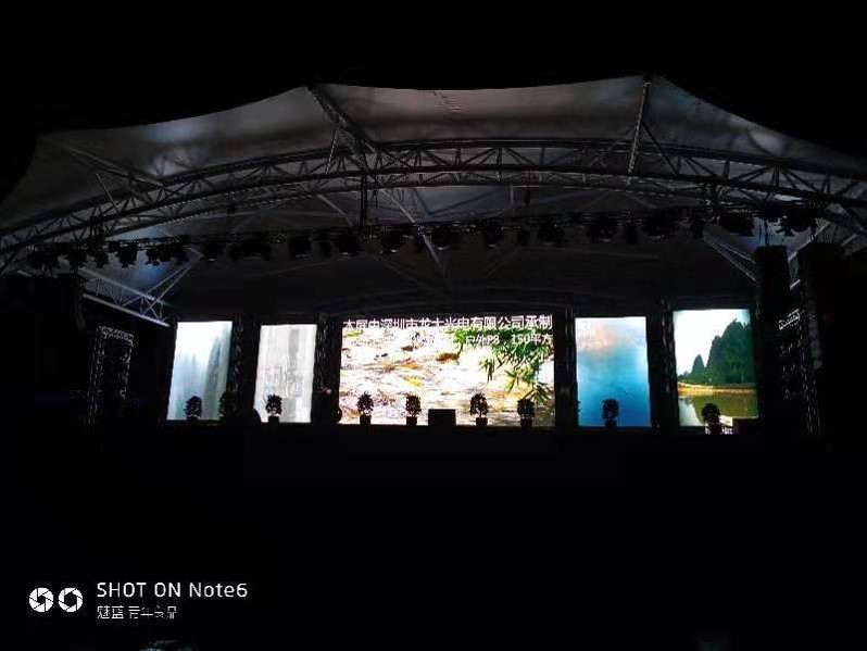 清远龙大光电户外 P8 LED 显示屏项目